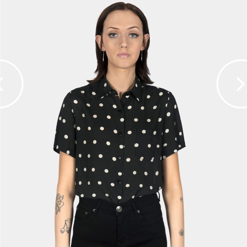 Straight to hell small polka dot button down.